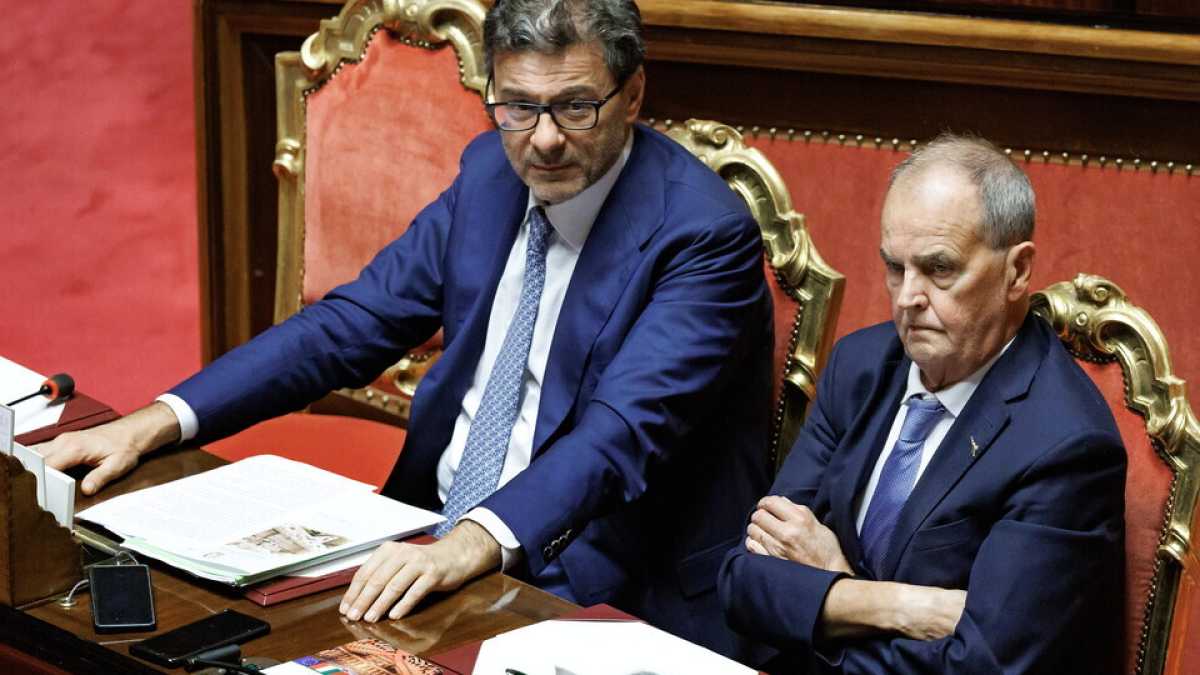 Immagine di La Consulta colpisce la legge Calderoli, ma non l'affonda