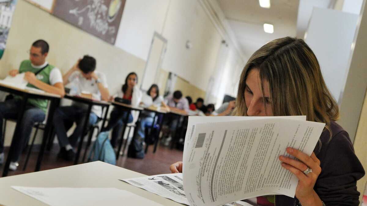 Immagine di La lezione di “Patria” voluta dal governo divide i prof. tra vittimismo e risate