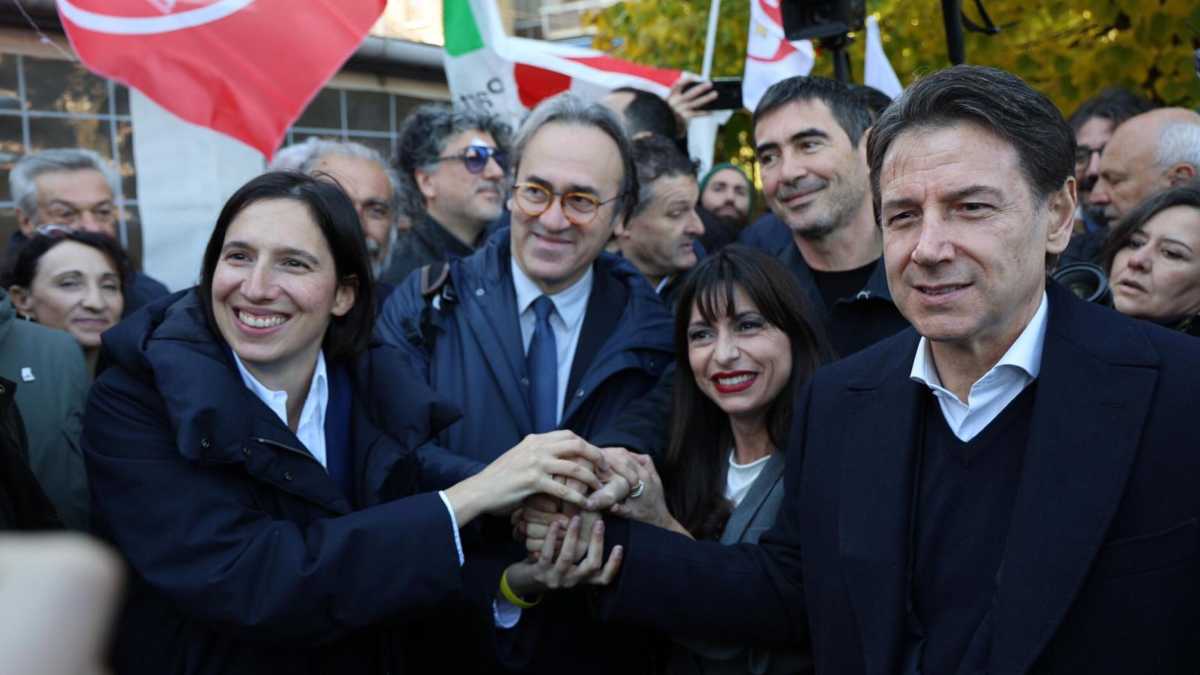 Immagine di Sinistra sit-in: Conte, Schlein e Fratoianni&Bonelli all’ospedale (di Terni). Preoccupa Bandecchi