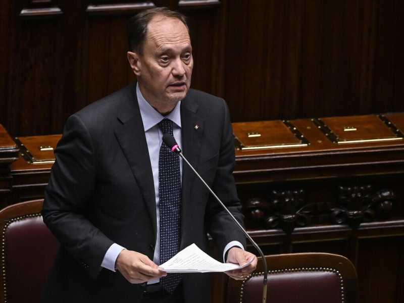 Luca Ciriani (Ansa)