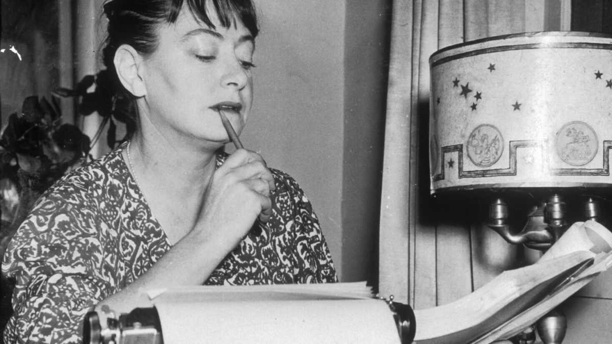 Immagine di Dorothy Parker torna in libreria ma con disclaimer. Beato chi l’ha letta prima