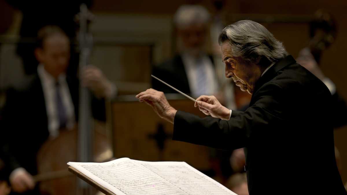 Immagine di Salvezza in musica. Il nuovo libro di Riccardo Muti