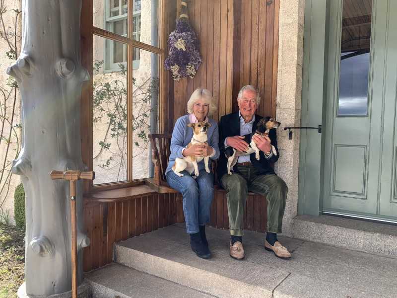 In memoria di Beth, la Jack Russell della Regina Camilla