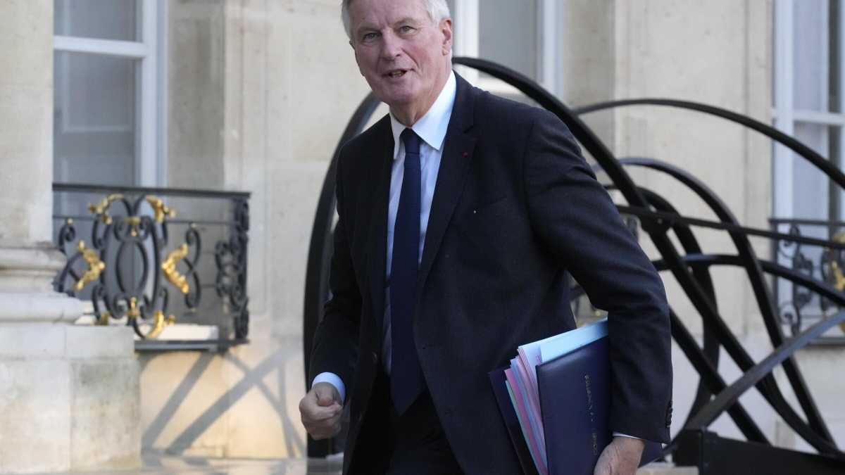 Immagine di Barnier in Italia per cercare nuove convergenze