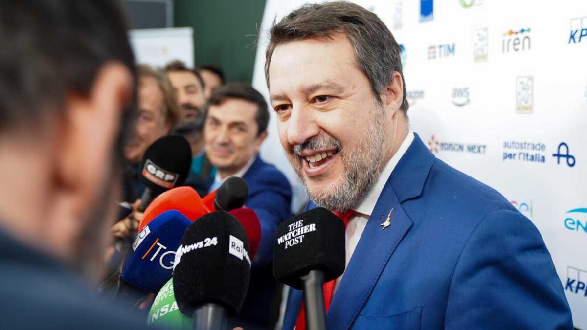 Immagine di Salvini contro la Cpi (e Crosetto): "Netanyahu è il benvenuto in Italia". Meloni: "Sentenza da approfondire"