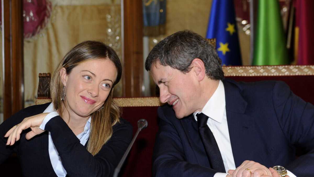 Immagine di Alemanno: “FdI ci lasci la fiamma, ormai è un partito moderato”