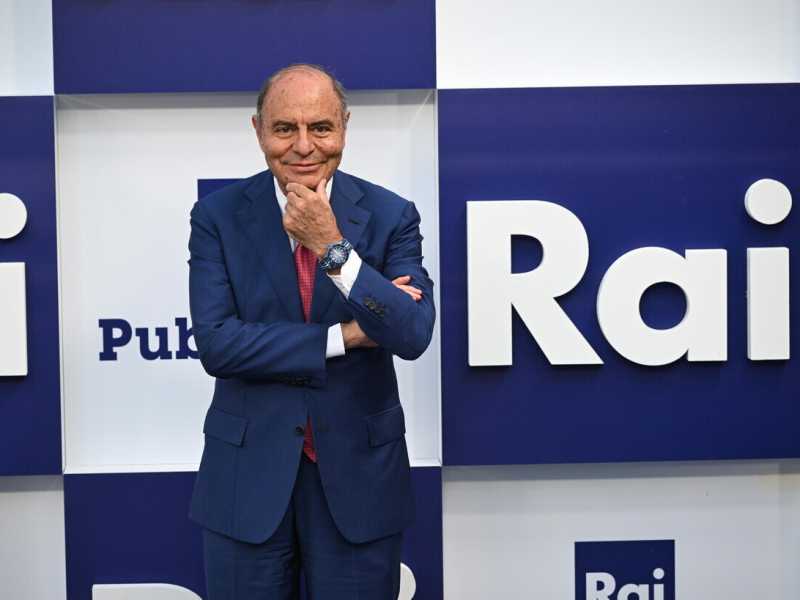Mussolini mio padre, e il Cav. scarso bevitore. Parla Bruno Vespa
