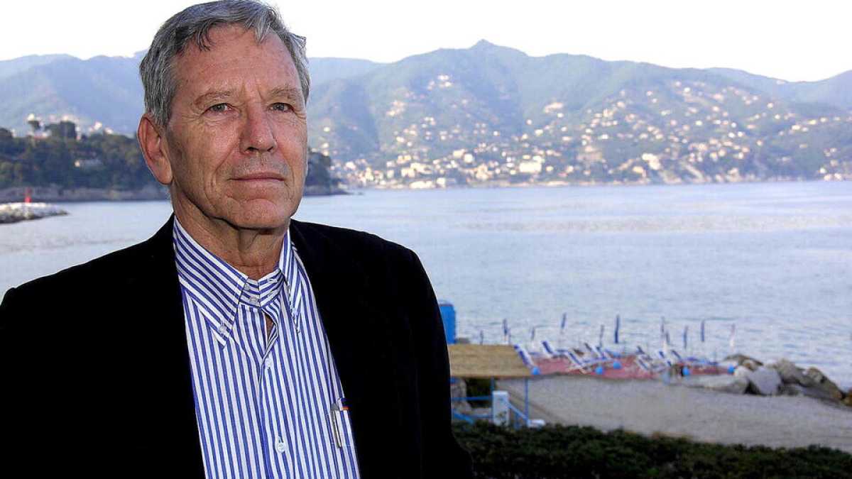 Immagine di La storia d’amore e tenebra di Amos Oz