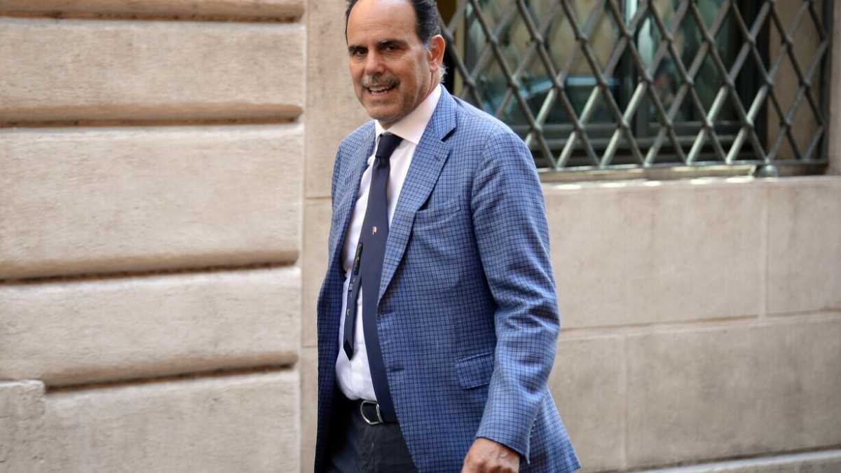 Immagine di I centristi presentano il nuovo progetto a Milano: “Vale il 10 per cento”. Parla Marcucci