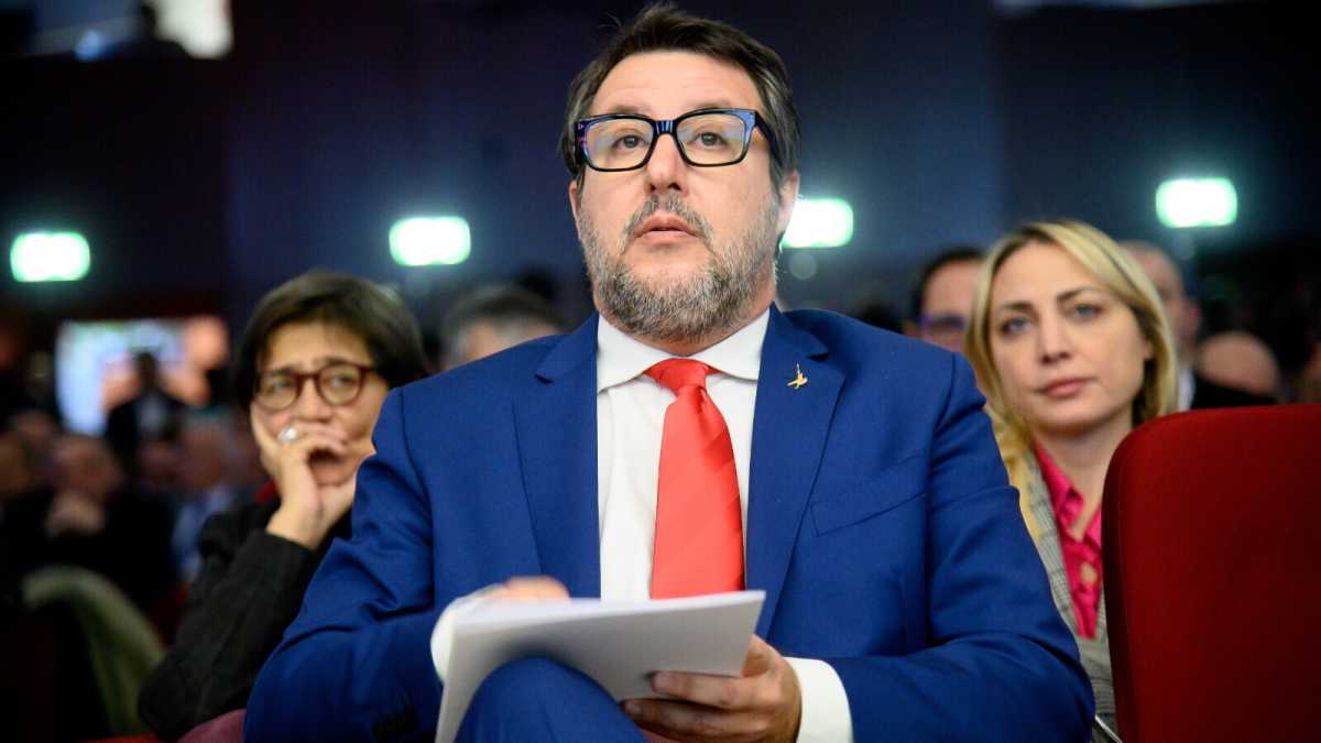 Immagine di Salvini: "Unicredit? Non vorrei voglia fermare Bpm-Mps". Giorgetti: "Valutiamo golden power"