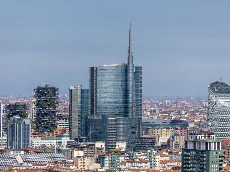 L'aggressivo ritorno di Unicredit sulla scena italiana