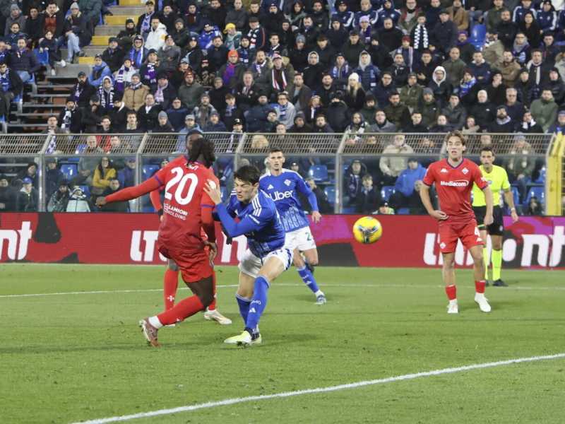 Il gol di Moise Kean contro il Como in Como-Fiorentina 0-2 (foto LaPresse)