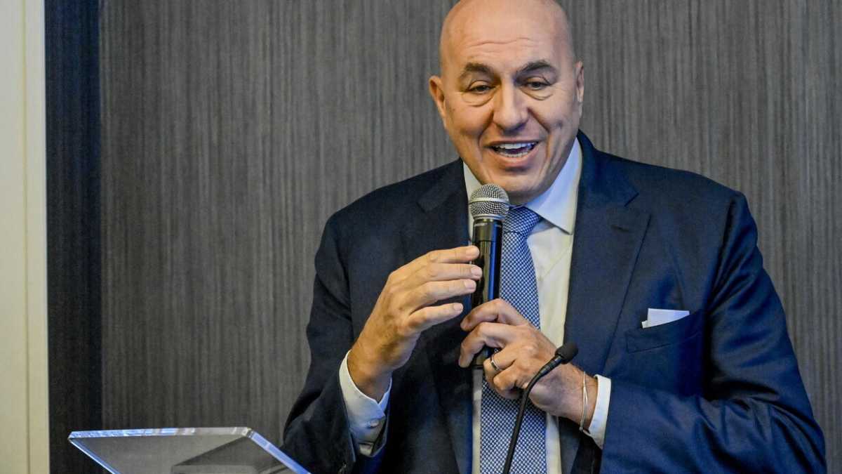 Immagine di Parenti d'Italia: Crosetto chiama il cugino della moglie nel gabinetto del ministero della Difesa