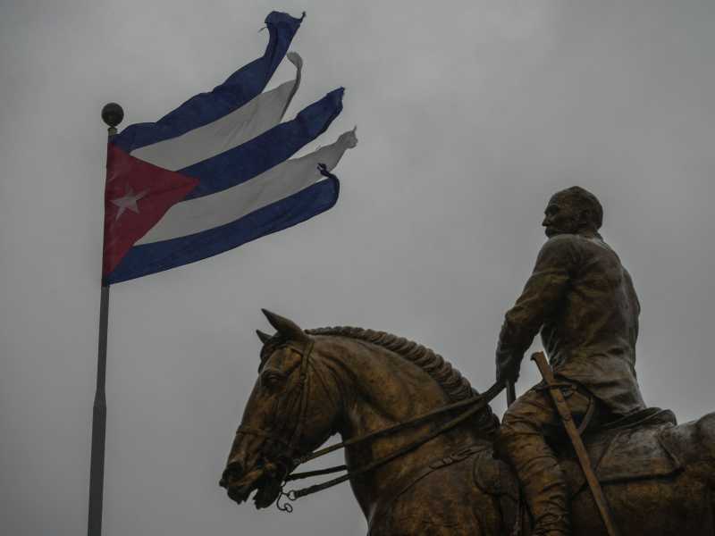 Se andate a Cuba da turisti, rassegnatevi: in un modo o nell'altro finanziate l'esercito