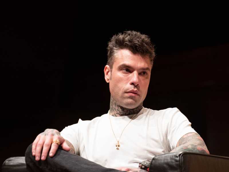 “Meglio Vannacci di Schlein”. Solo il Pd poteva scambiare Fedez per un eroe dei diritti civili