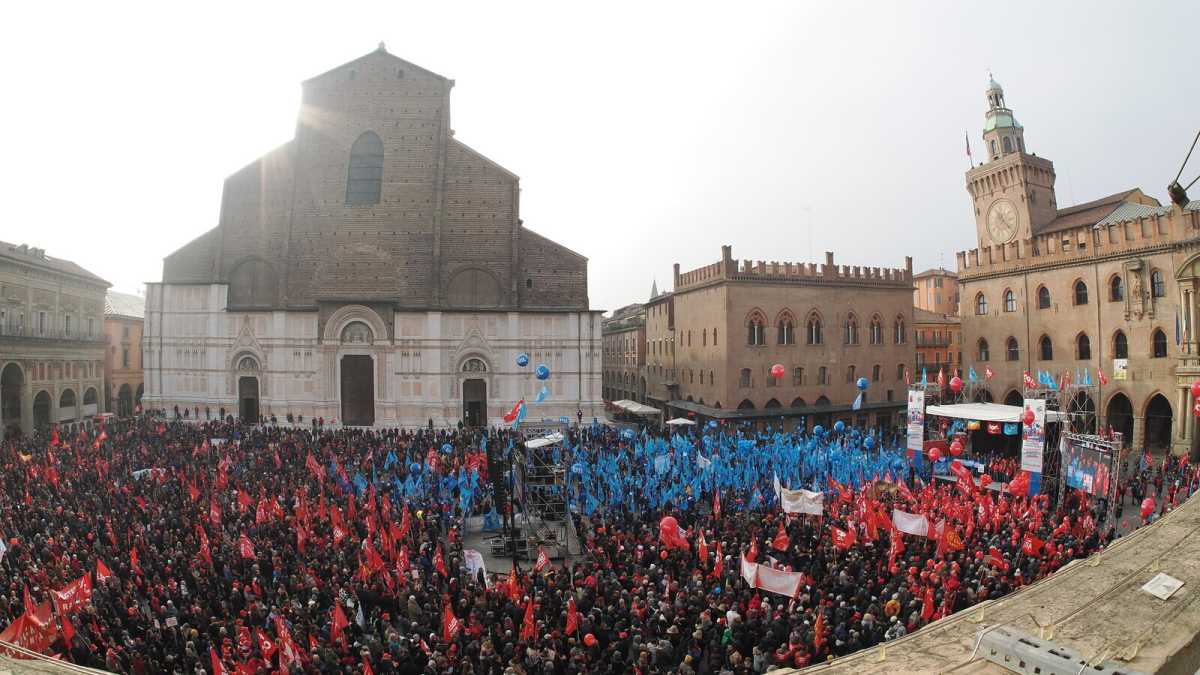 Immagine di Lo sciopero generale non ferma l'Italia