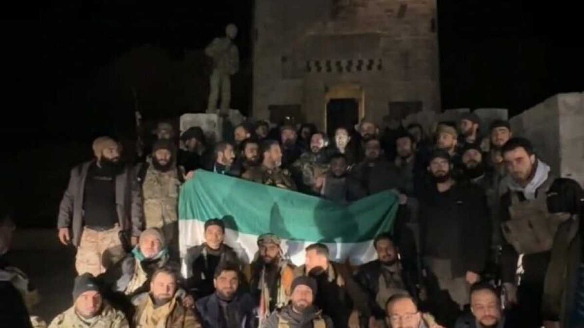Immagine di Il regime di Assad si ritira da Aleppo, che ora è nelle mani dei ribelli