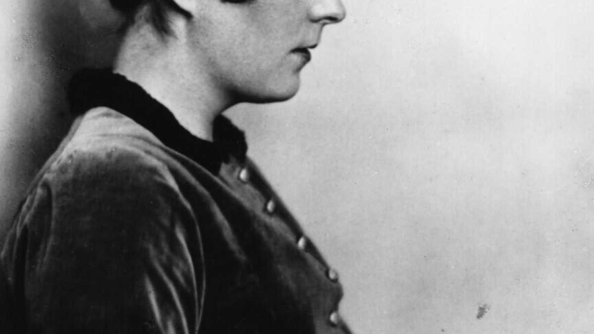 Immagine di “Non vorresti mica avere una madre logica?”. La grandezza di Mansfield