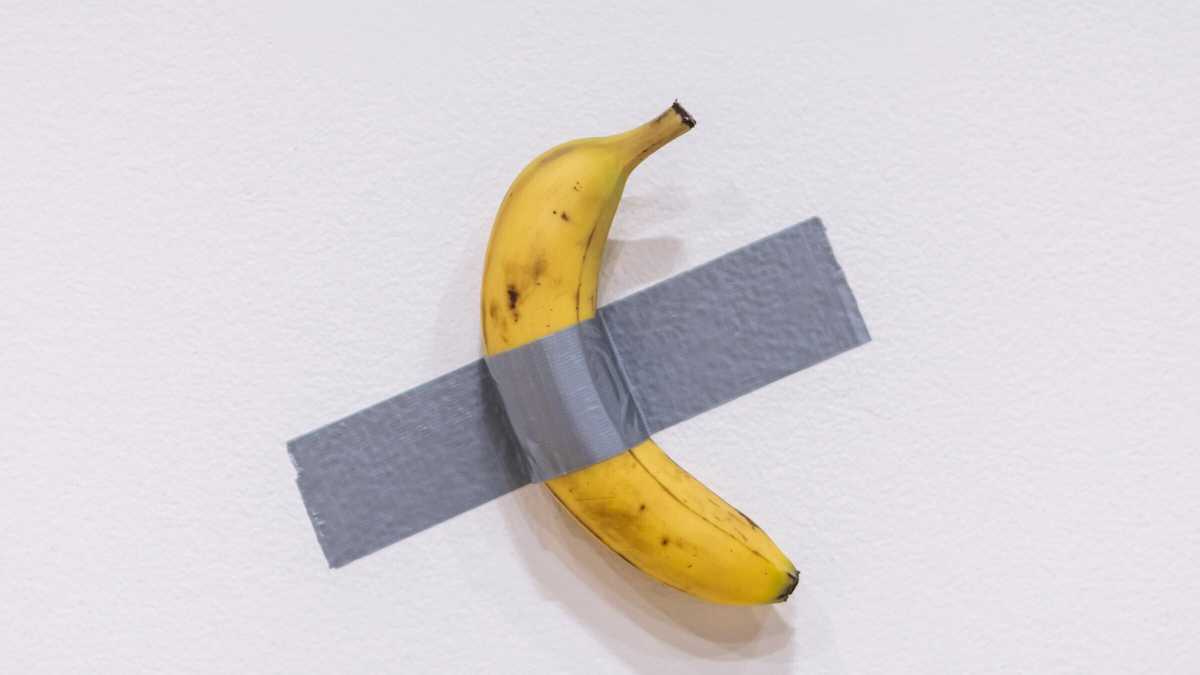 Immagine di "La banana" di Cattelan è la dimostrazione che la critica d'arte non esiste più