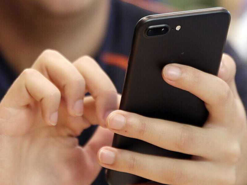 A 16 anni, piccoli per Facebook e già grandi per votare?