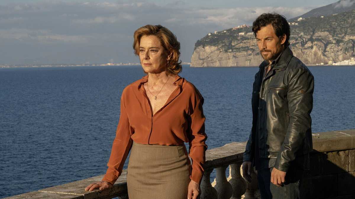 Immagine di Il successo dell'Inganno: colloquio con Pappi Corsicato, regista della serie Netflix