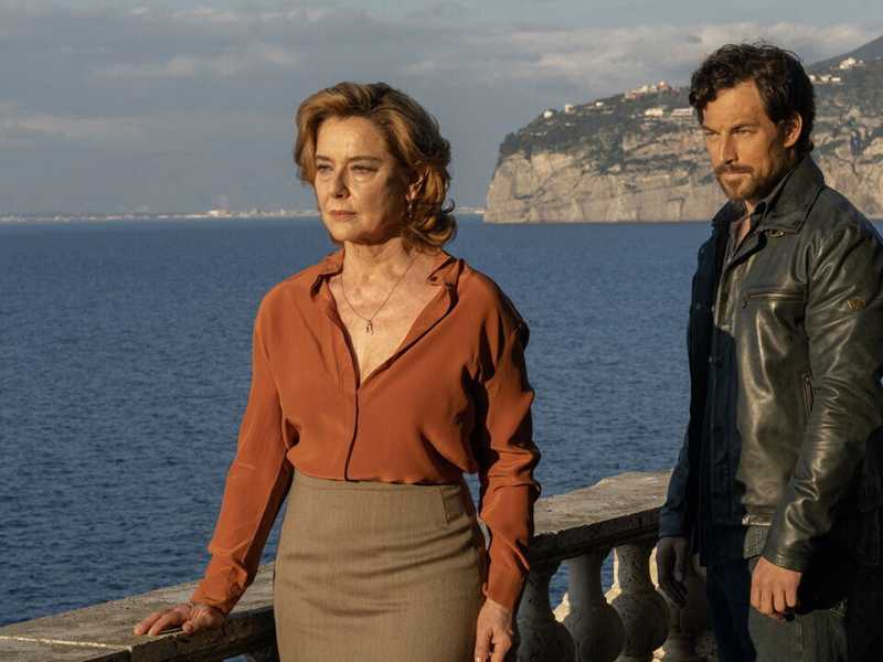 Il successo dell'Inganno: colloquio con Pappi Corsicato, regista della serie Netflix