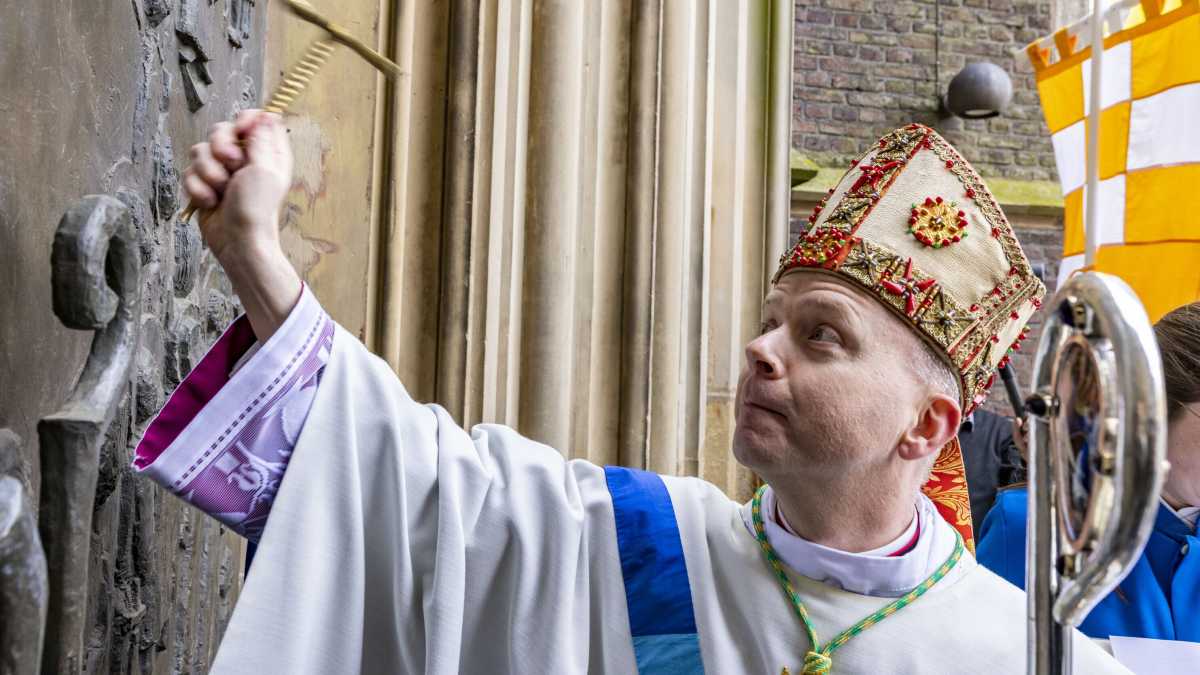 Immagine di Un cristianesimo senza spinta soprannaturale è solo sentimenti e imposizioni