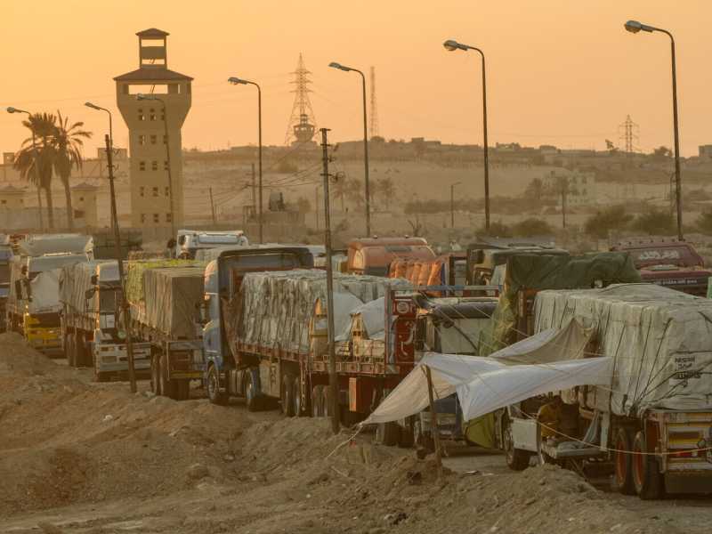 Demonizzare Israele con un tweet. E poi provare a smentirsi
