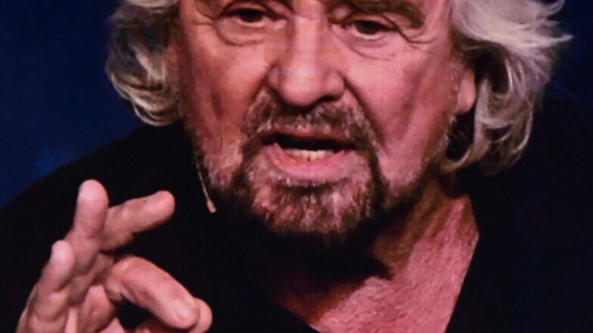 Immagine di La guerra di Grillo a Conte passa da uno show nei teatri sulla fine del M5s