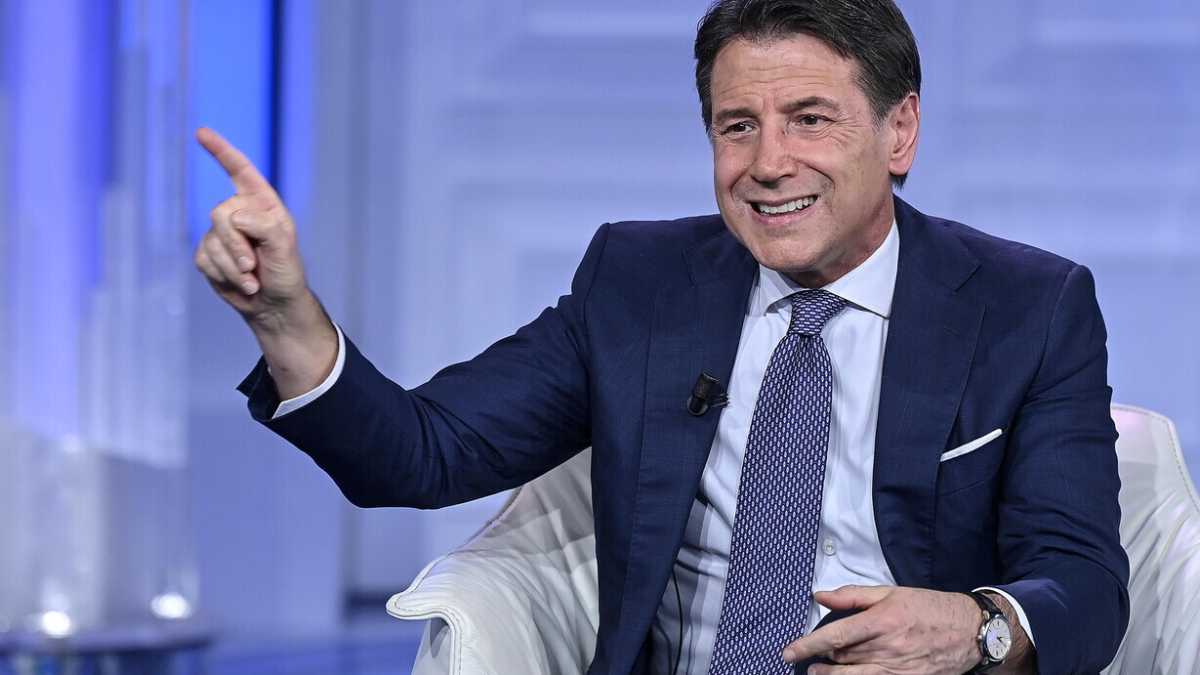 Immagine di “Se si votasse oggi andremmo da soli. Non siamo di sinistra”. Le parole di Conte