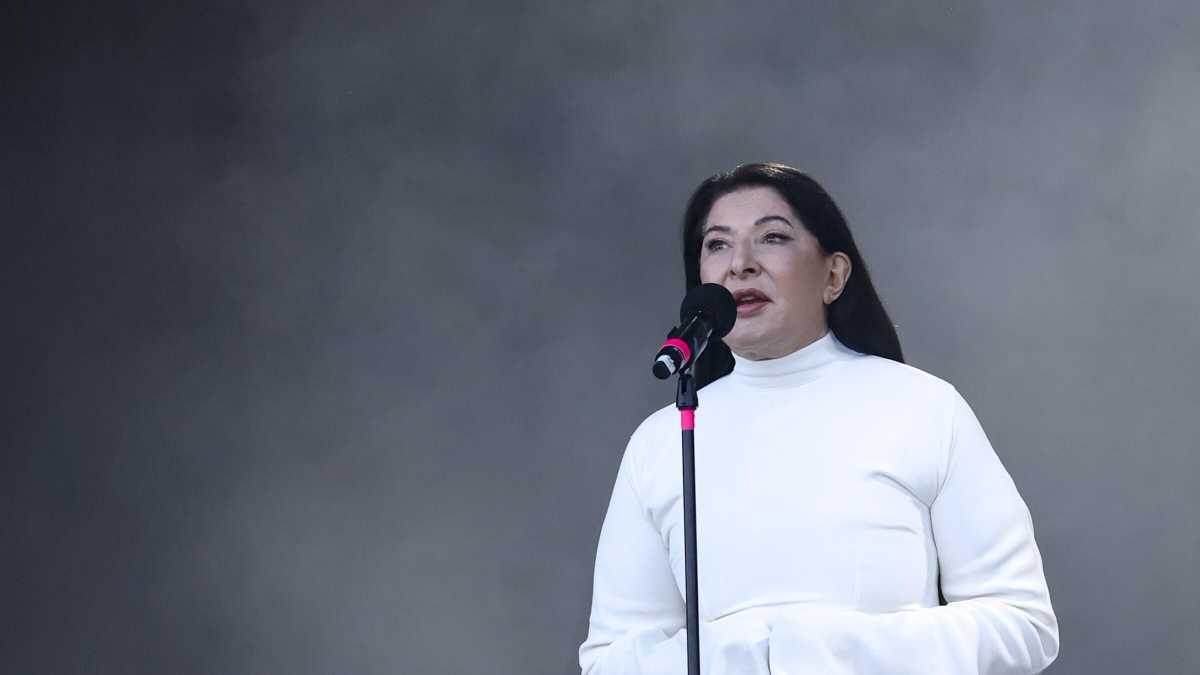 Immagine di Il teatro è dolore estetico. Marina Abramović si racconta