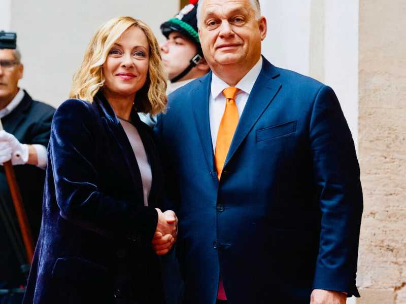 Commissione, Ucraina e perfino migranti: perché Meloni e Orbán sono quasi amici