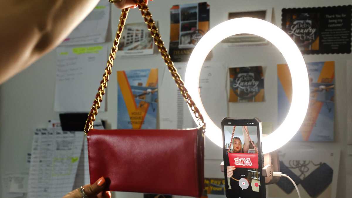 Immagine di I tiktoker americani si preparano a cambiare social, ma i brand resistono