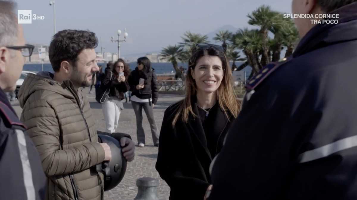 Immagine di Giorgia arriva in Un posto al sole, ma è in ritardo per il suo concerto