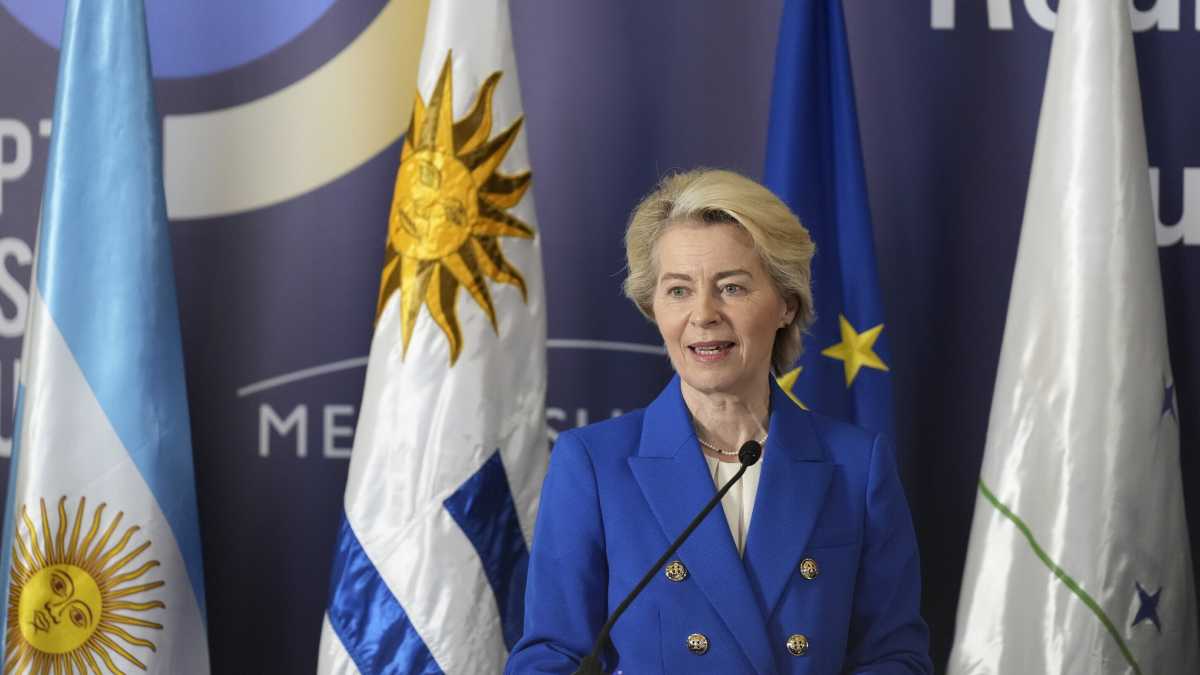 Immagine di Von der Leyen tende una mano agli agricoltori