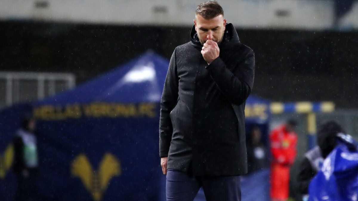 Immagine di Il futuro sospeso di Paolo Zanetti nel delirante momento dell'Hellas