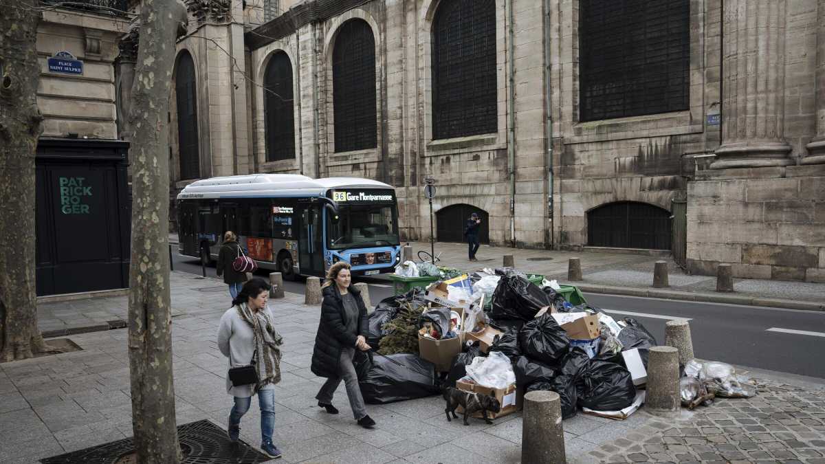 Immagine di Io e la ruspa, una storia d’amore osteggiata. Continua l’idillio