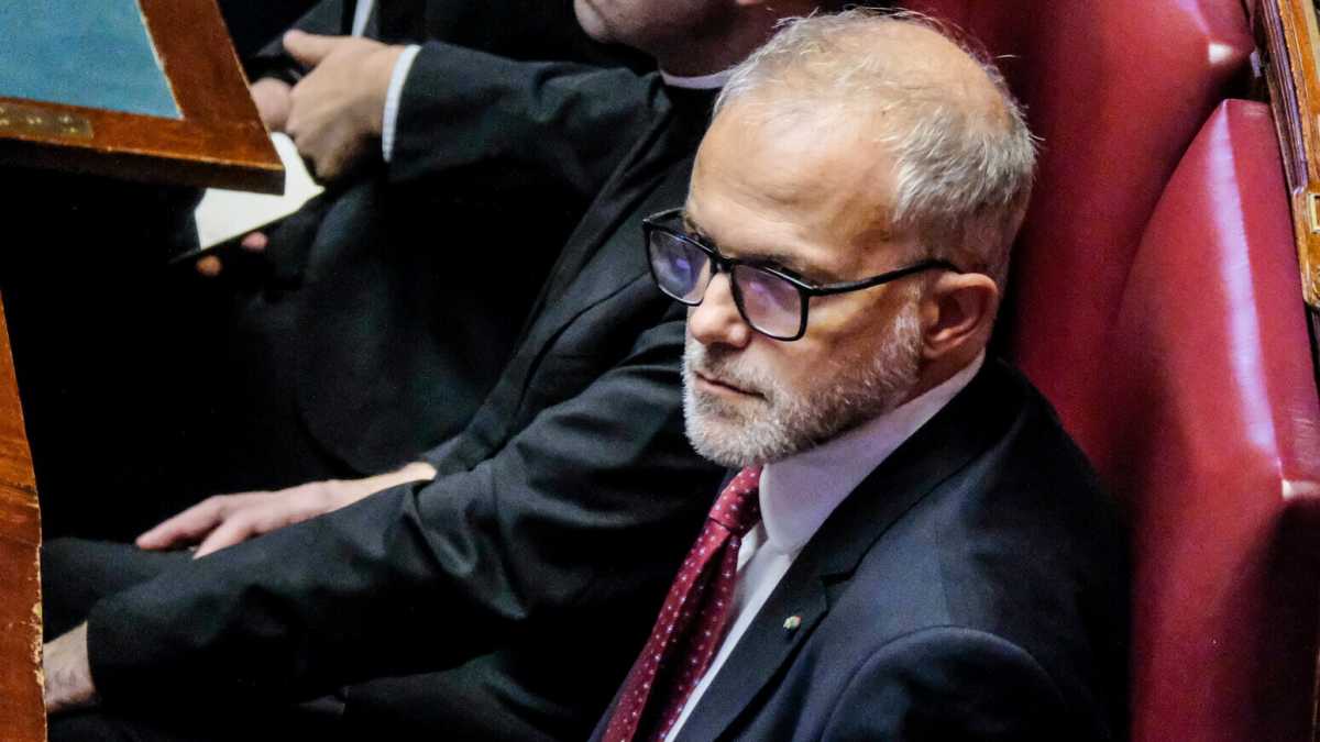 Immagine di Gli scacchi di Ernesto Ruffini. La fronda per farlo scegliere, Meloni prudente. Franceschini: "E' bravissimo"