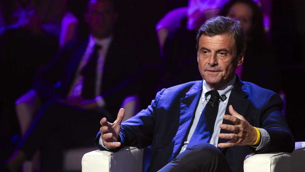 Immagine di Calenda prova a ripartire da Roma: passa ad Azione De Santis, ex assessore di Raggi