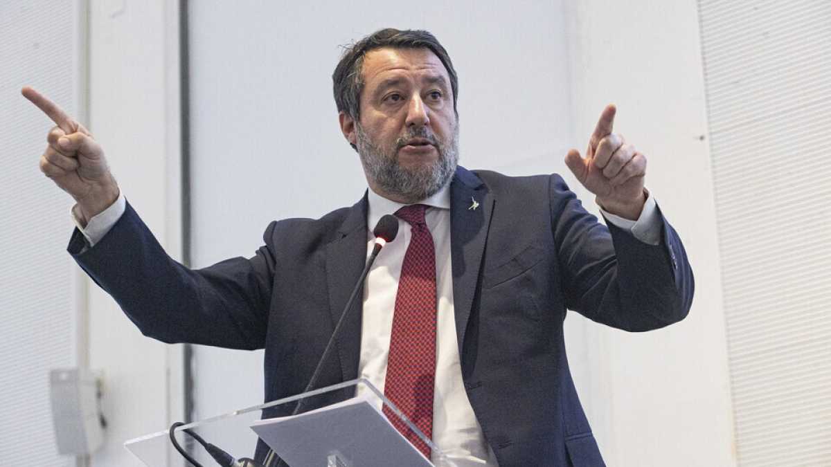 Immagine di Il fu Mattia Salvini. L’autonomia? “Mi occupo di trasporti”. Zaia si intesta la battaglia e poi c'è Toccalini