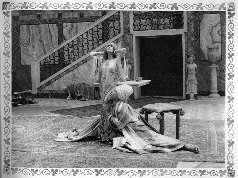 1919: una scena da “Redenzione” di Carmine Gallone, con Diana Karenne nella parte di Maria di Magdala (foto Olycom) <br />