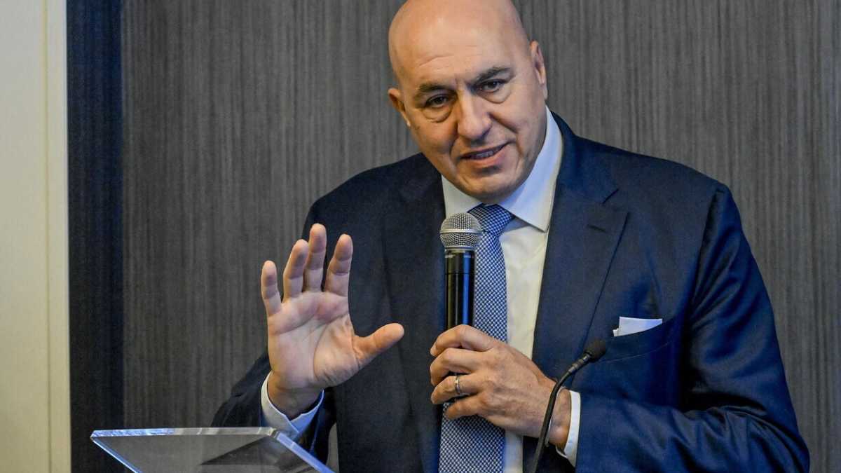 Immagine di Crosetto: "Trump ci chiederà di aumentare le spese militari al 2.5 per cento. Spendiamo meno di altri paesi Nato"