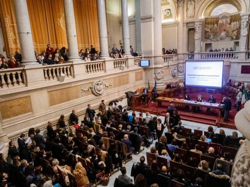 I "giudici ragazzini" dell'Anm sembrano più vecchi che mai