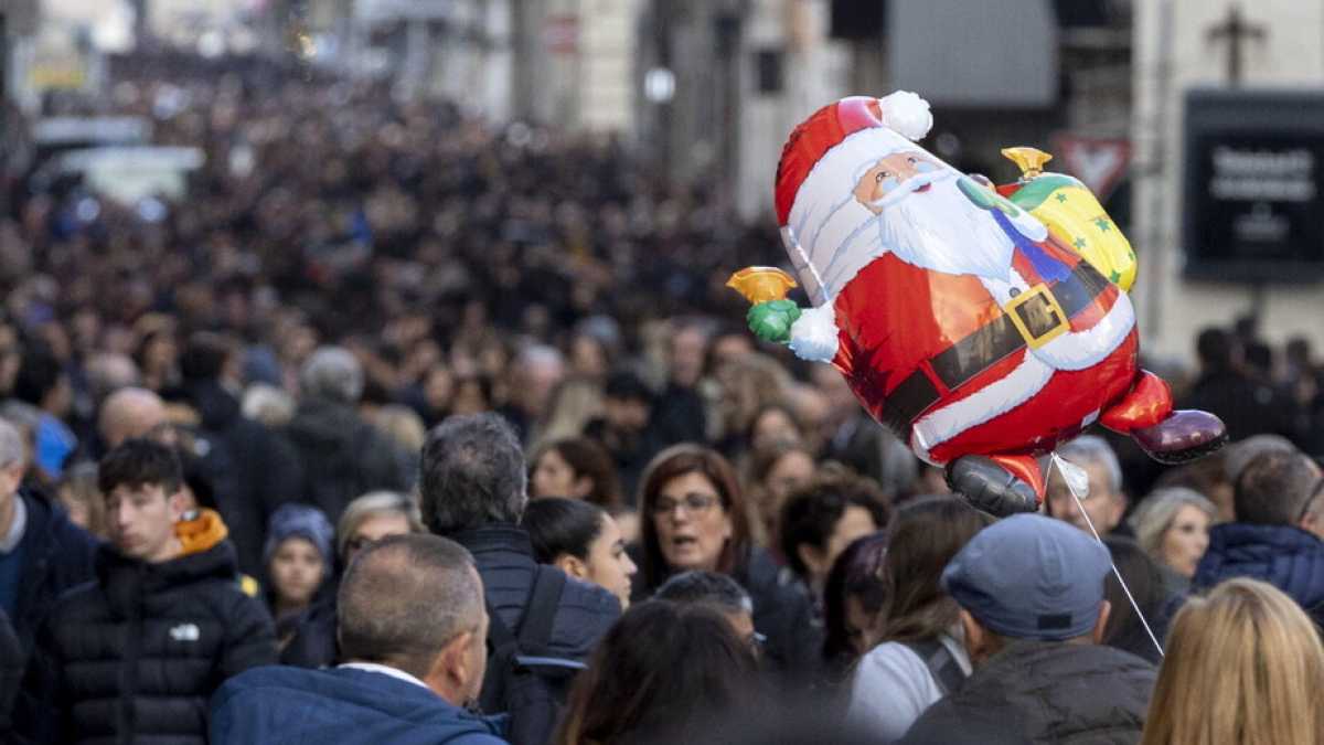 Immagine di "Chiudere i negozi nei giorni di festa è contro la libertà d'impresa". Parla il capo di Confimprese