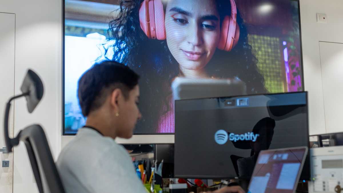 Immagine di Gli ascolti degli italiani su Spotify: poco cervello e molta fantasia per sentirsi gangster