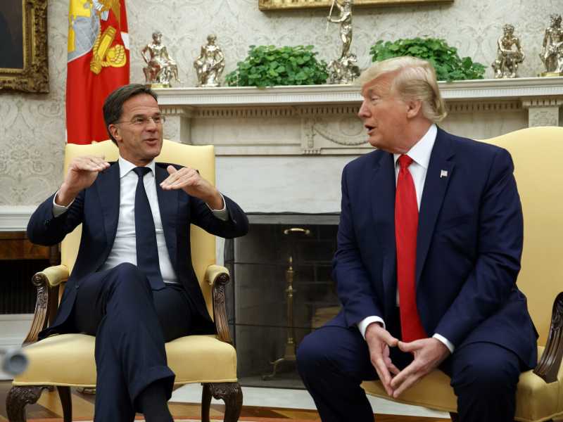 Il segretario generale della Nato Mark Rutte e il presidente eletto degli Stati Uniti Donald Trump (LaPresse)