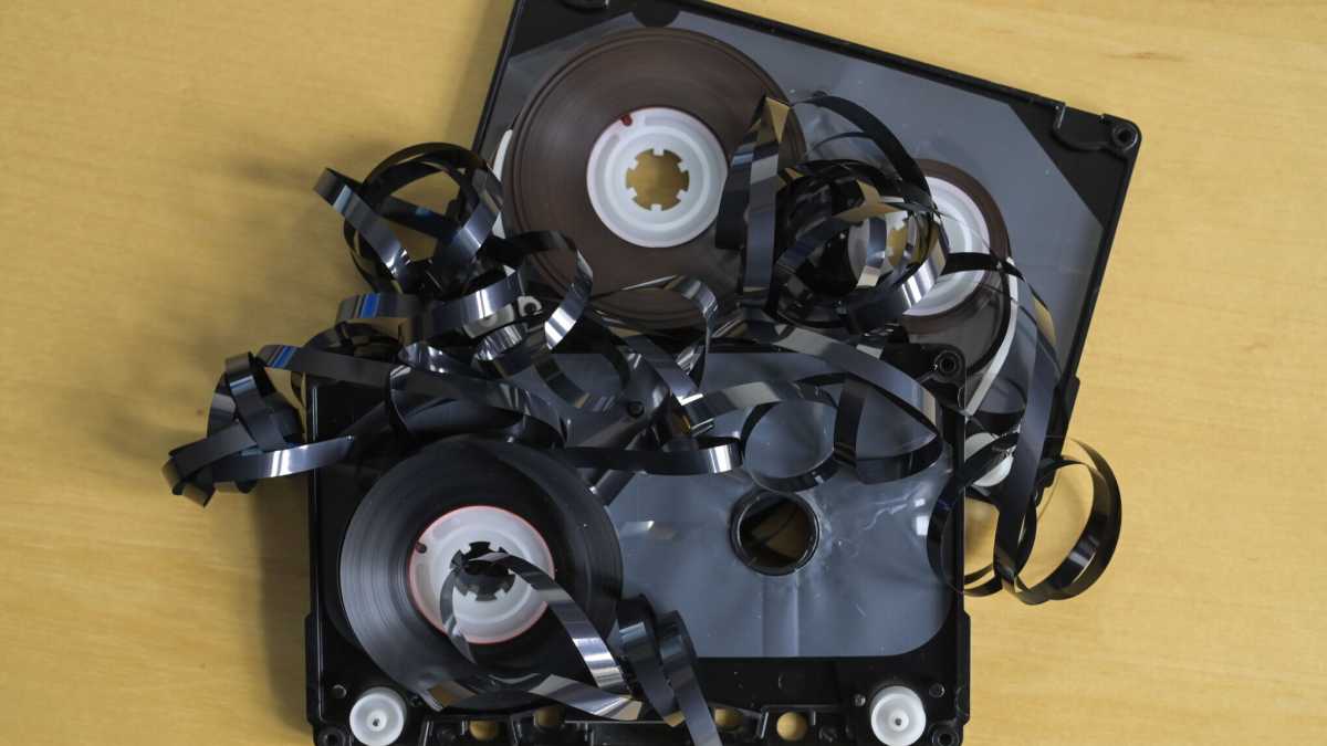 Immagine di L’epopea di Harpo’s Record e il coraggio di pubblicare cassette brutte diventate icone