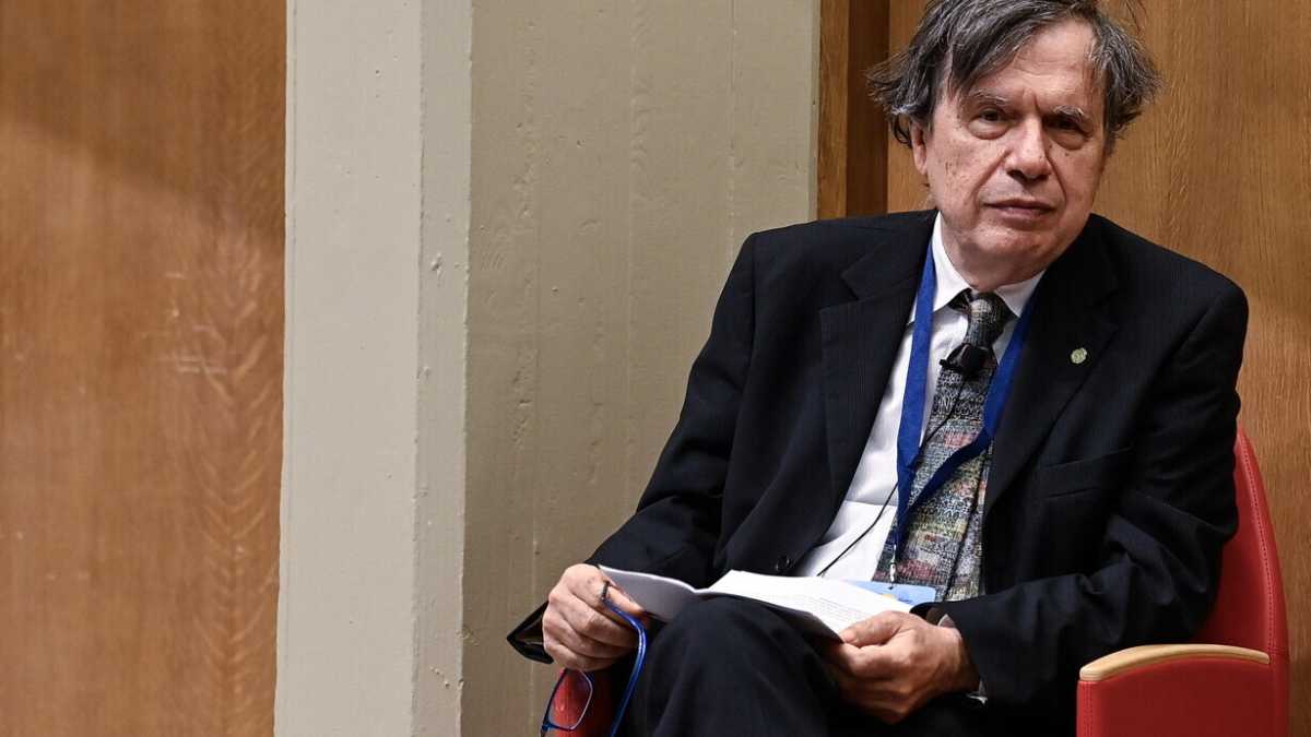 Immagine di Giorgio Parisi: “Sulla ricerca servono più fondi, Meloni ascolti gli scienziati"
