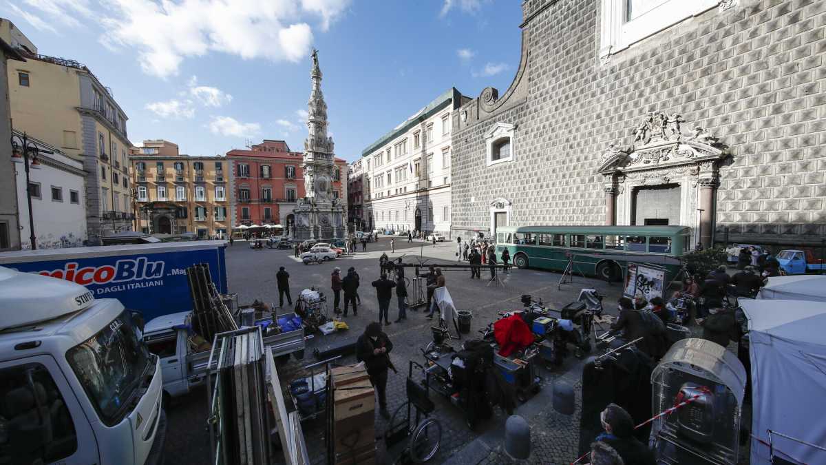Immagine di Napoli, mille e una storia di cinema, fiction e teatralità