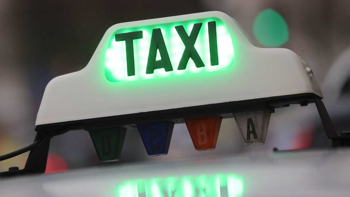 Immagine di Il successo dei taxi made in Israel per gli ebrei di Parigi contro le aggressioni antisemite
